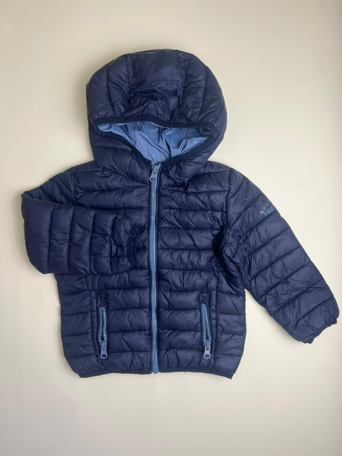 Piumino leggero con Cappuccio Blu Scuro