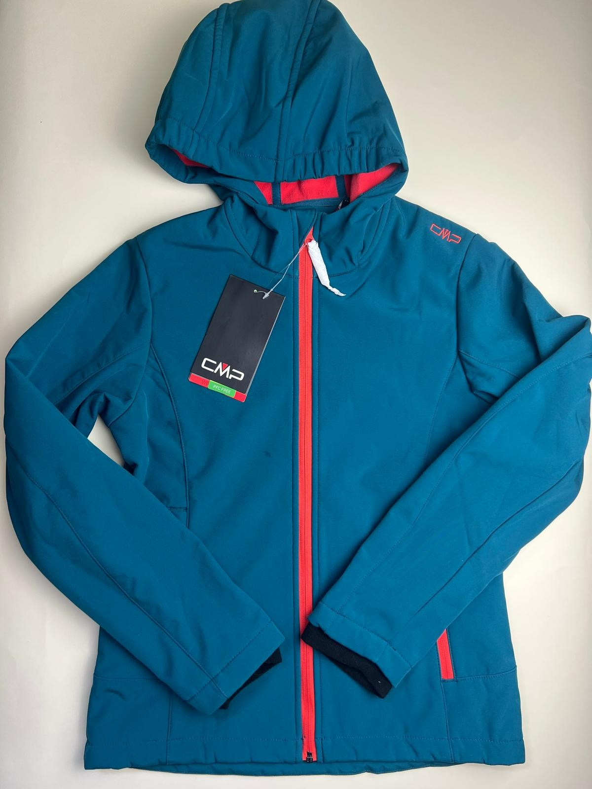 Giacca Softshell CMP con Cappuccio e Dettagli Rossi - Difetto