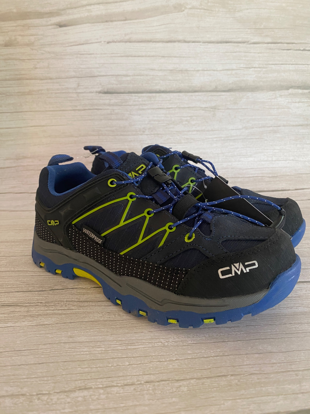 Scarpe da trekking CMP impermeabili blu e verde lime