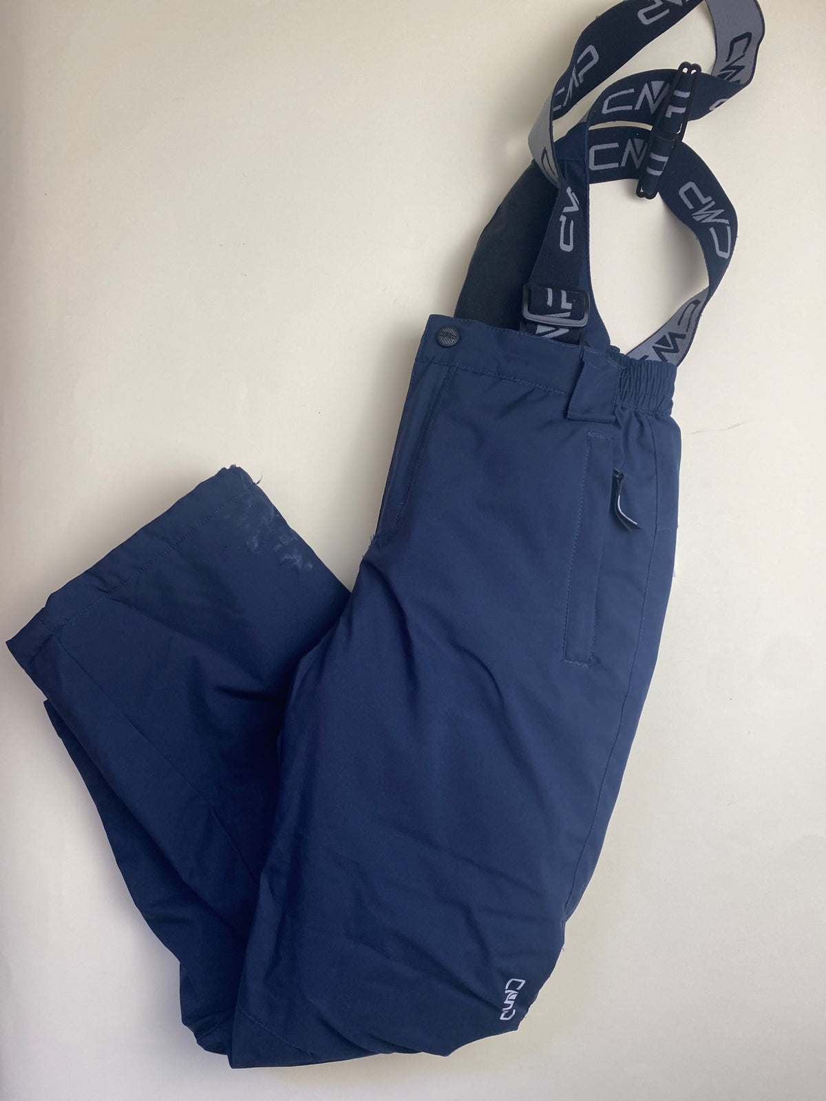 Pantaloni da sci CMP blu navy con bretelle - reso ricondizionato con difetto su fondo gamba