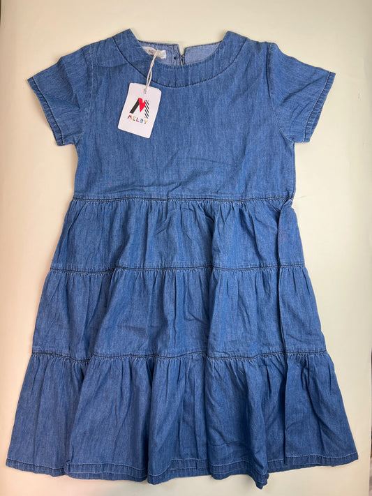 Vestito in denim a balze con maniche corte