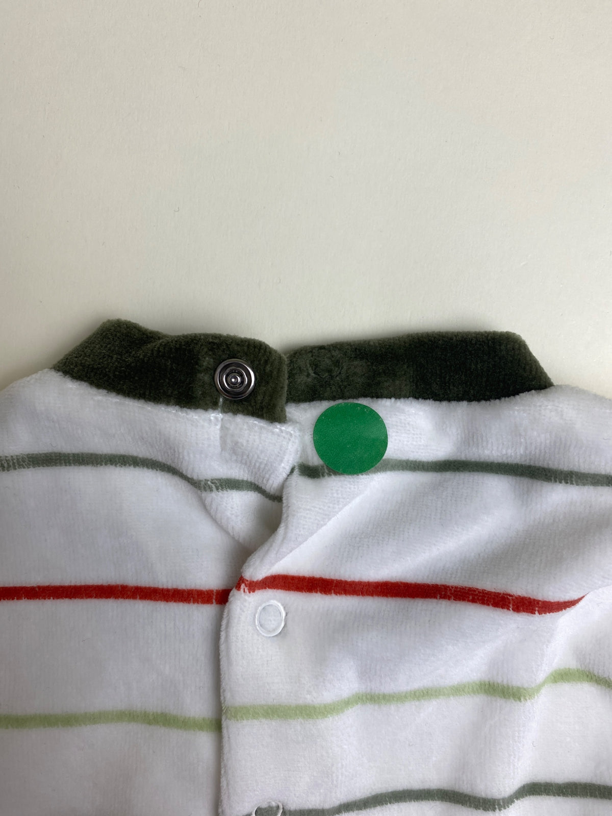 Completo Neonato Snoopy Peanuts Maglia a Righe e Pantaloni in ciniglia- manca un bottone