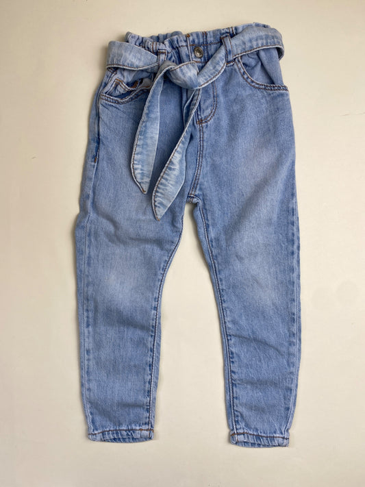 Jeans Bambina con Vita Paperbag e Cintura in Denim