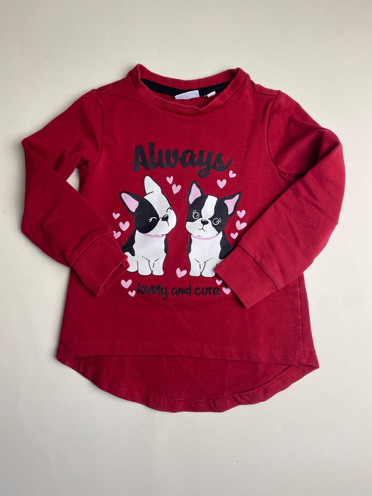 Felpa asimmetrica rossa con stampa cani e cuori