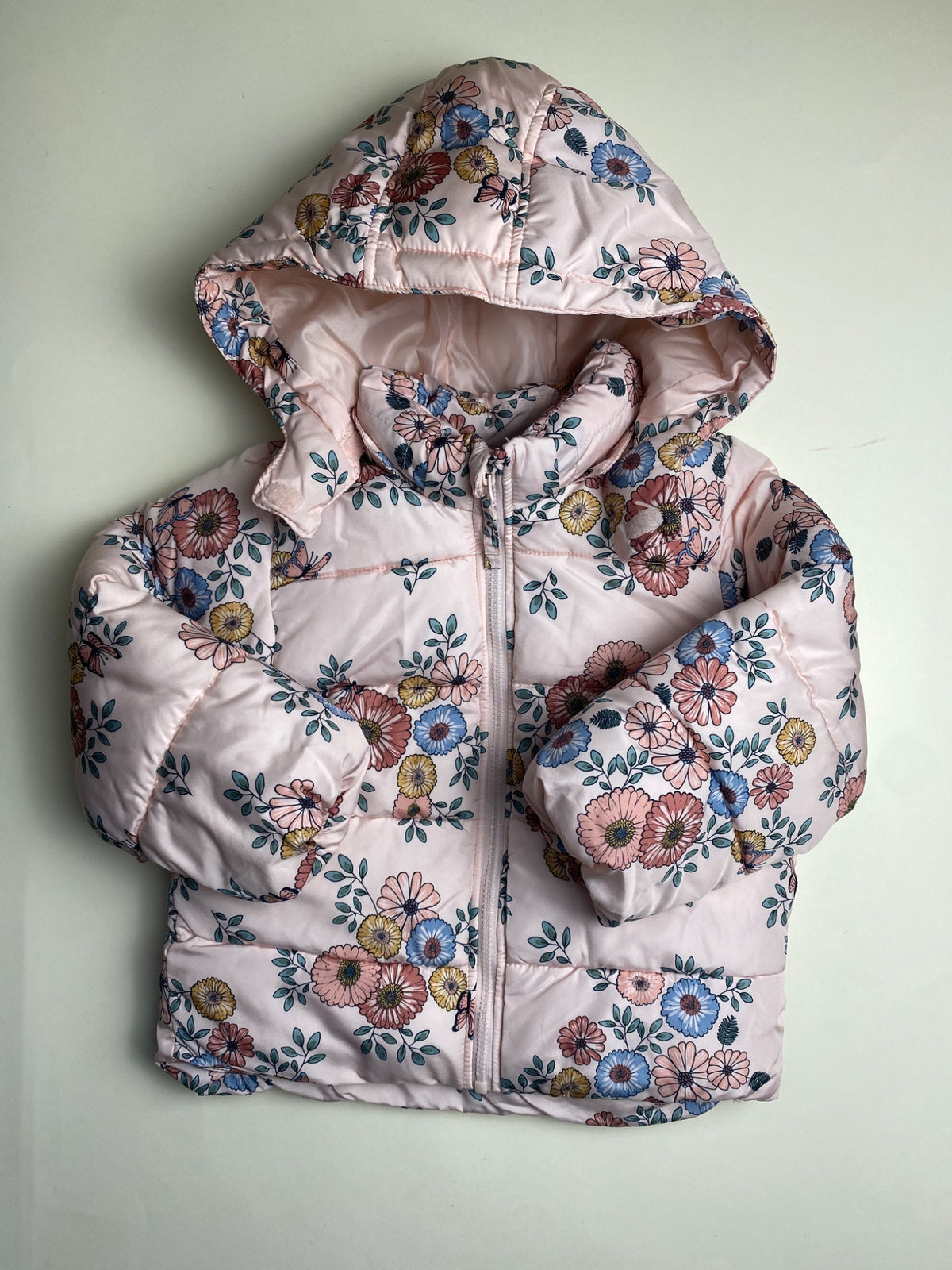Piumino Bambina con Cappuccio Fantasia Floreale Rosa